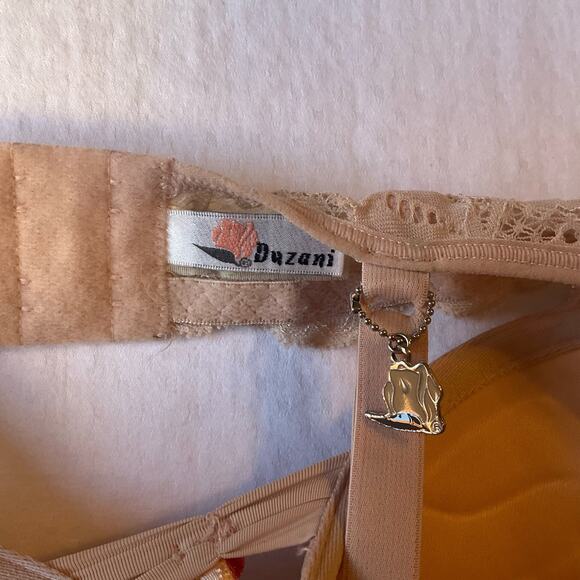 Duzani Women’s Wired Embroidered Bra size 34C, Nude Pink - Picture 7 of 8